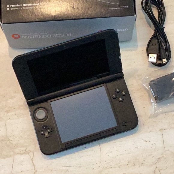 Nintendo 3DS XL Console Premium Refurbished & Charger Blue - Picture 15 of 16